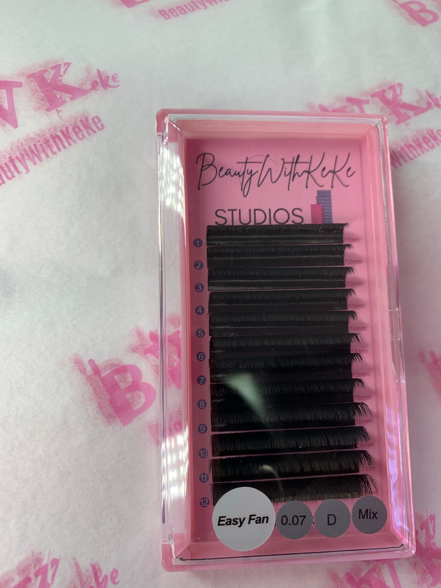 Fluffy EasyFan Lash Extensions