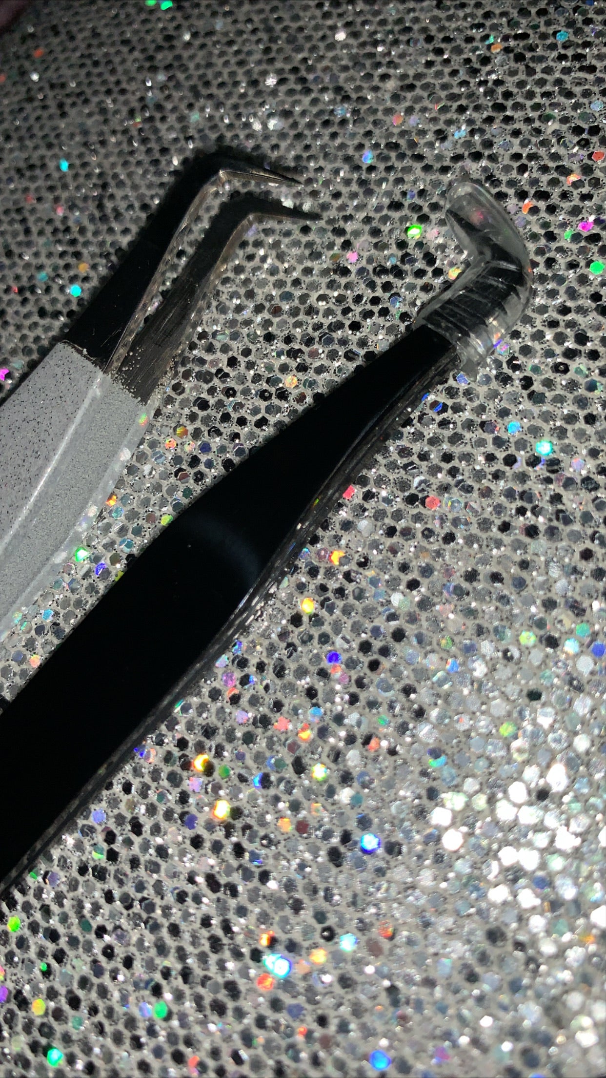 RULE The World Tweezer