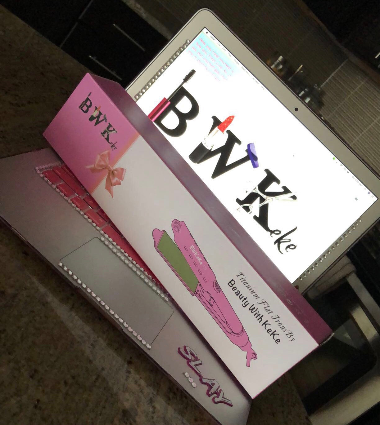 BWK Titanium Flat Iron
