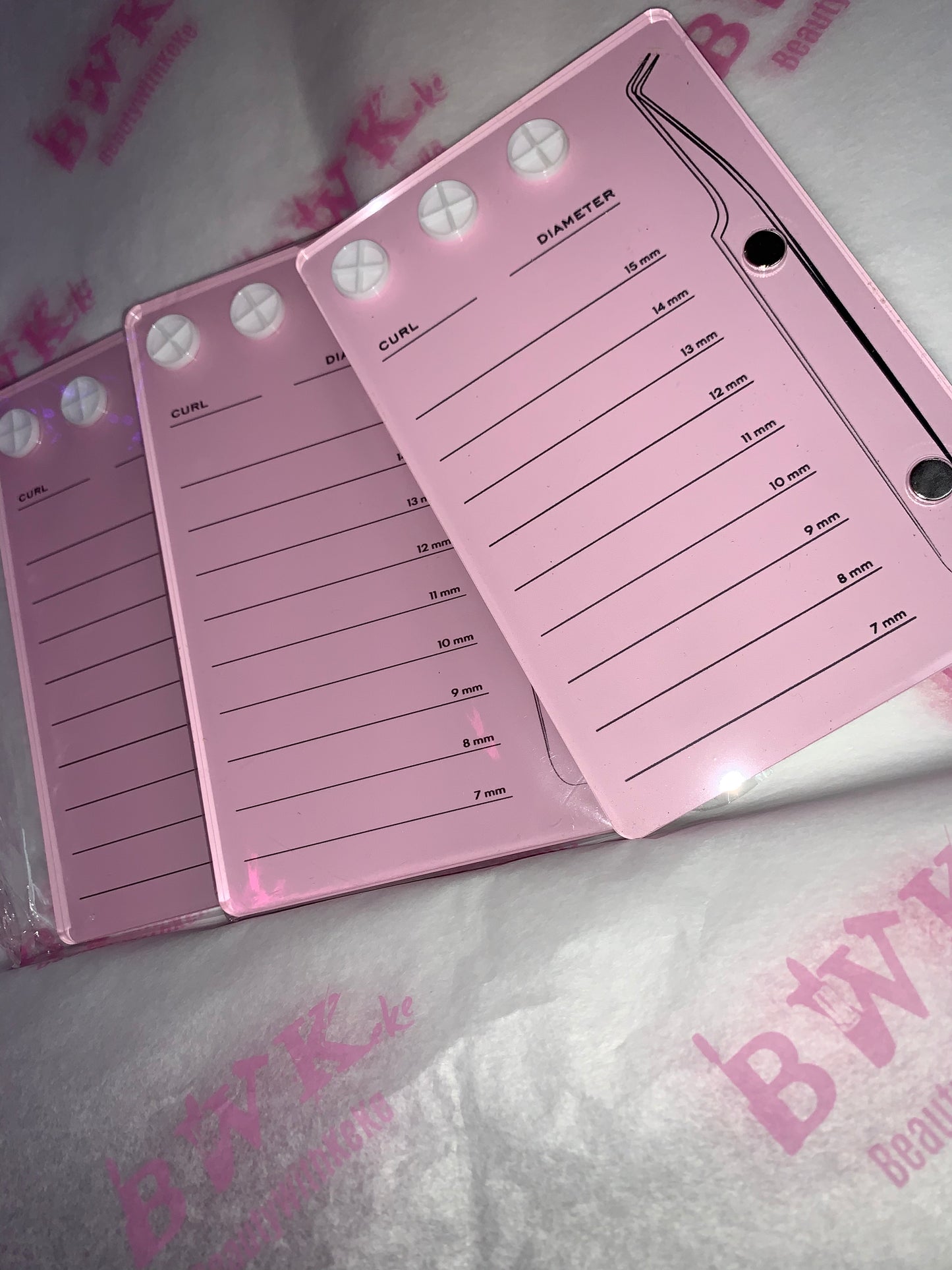 Magnetic Lash Tile